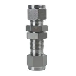 Ssc27001212 - 3/4-In X 3/4-In 316 Stainless Steel Mid-Lok Bulkhead Union With Nut 1