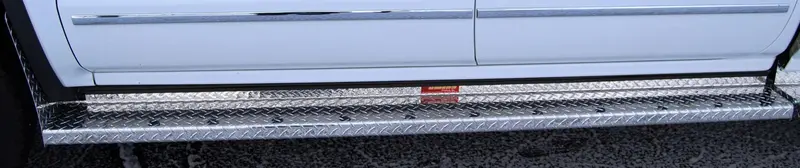 Owens Products Occ8090Cx Classicpro Diamond-Textured Running Boards – 2-Inch Width, Aluminum (2015–2018 1500 / 2014–2017 2500/3500, Non-Diesel Crew Cab) 1